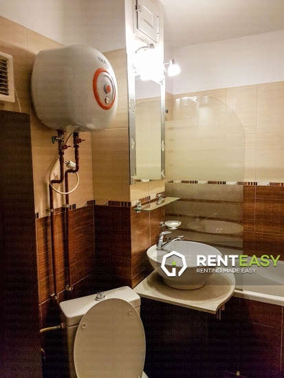 De vanzare!Apartament decomandat cu 3 camere situat pe Bulevardul Independentei - UMF